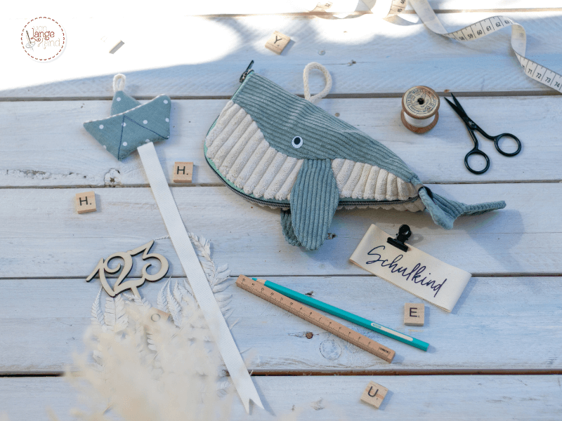 Lesezeichen und Stiftemaeppchen sind tolle Geschenkideen zum Fuellen der Schultuete