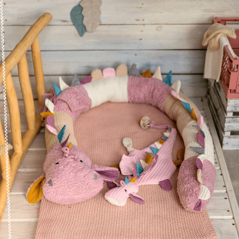 Bettschlange Drache Rosa mit Schnullerdrache Rosa